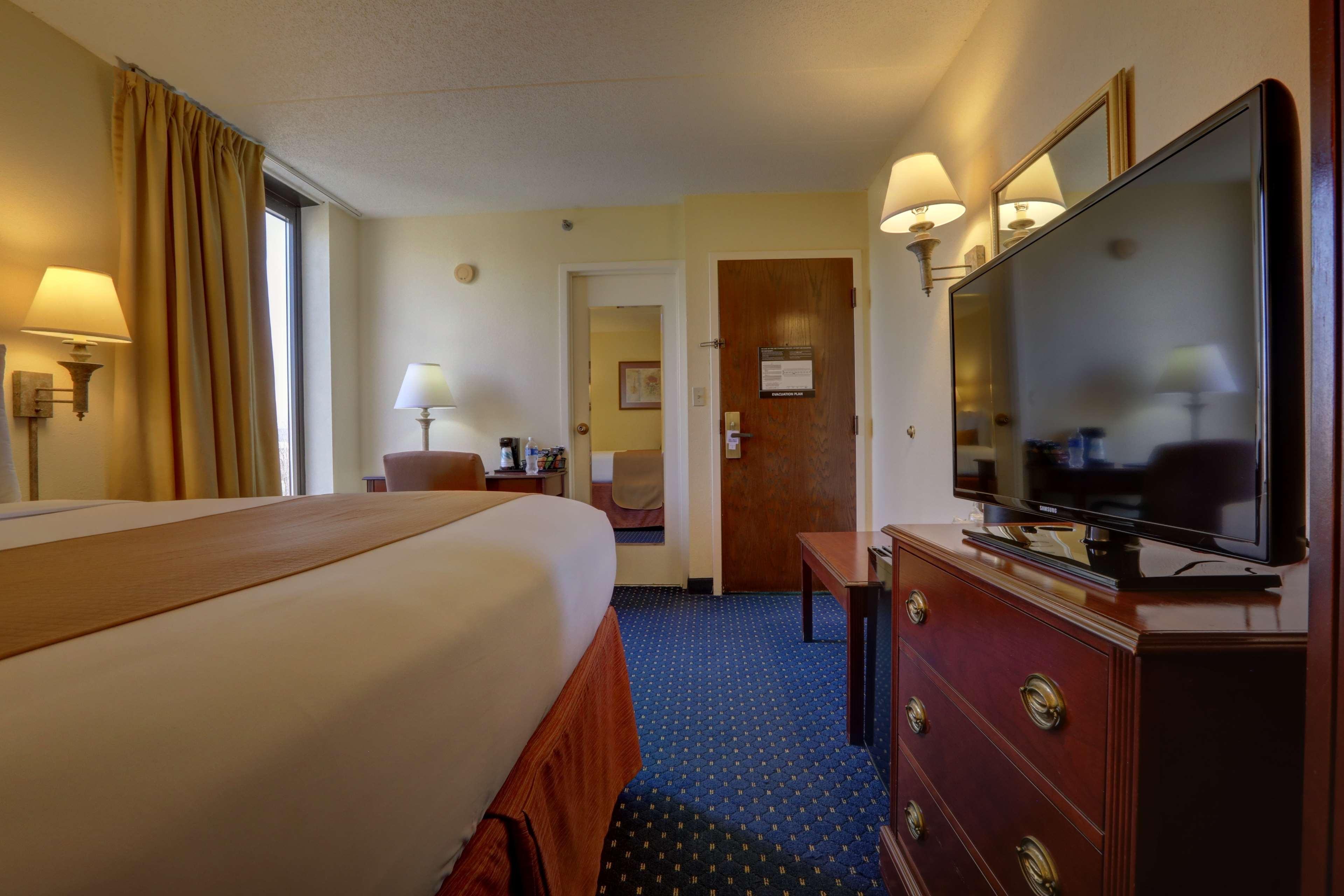 Best Western Plus North Odessa Inn & Suites Екстериор снимка