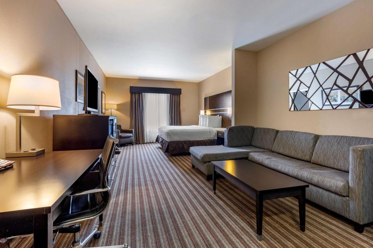 Best Western Plus North Odessa Inn & Suites Екстериор снимка