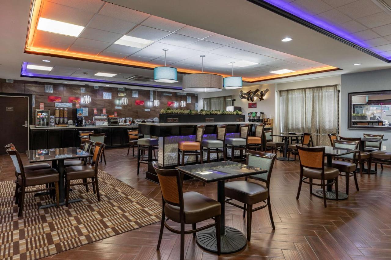 Best Western Plus North Odessa Inn & Suites Екстериор снимка